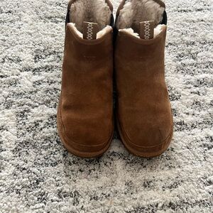 UGG Neumel Chelsea Boots - Brown